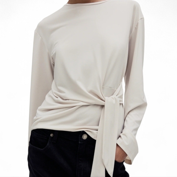 Express NWT Cream Skimming Tie Front Long Sleeve Crew Neck Top Small - Picture 3 of 8